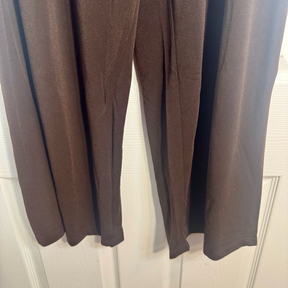 NWOT. SIMONTON SAYS 2X dark brown pants with elastic waist band. Pull on pants - Picture 4 of 10